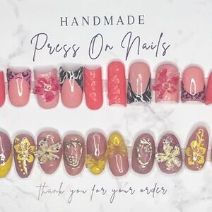 Handmade Press On Nails with Floral Design